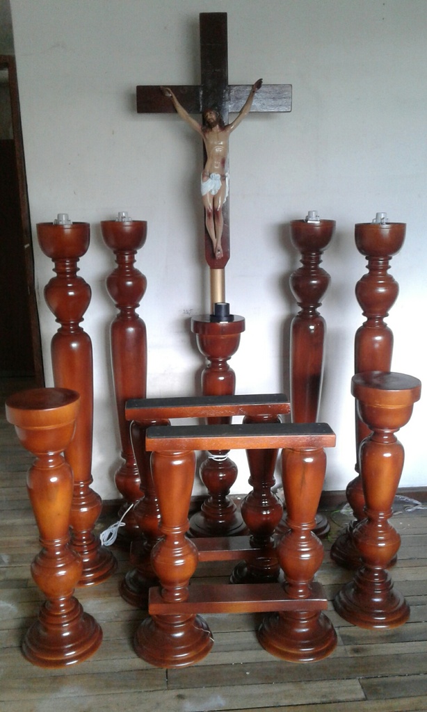 CAPILLA  DE MADERA 5