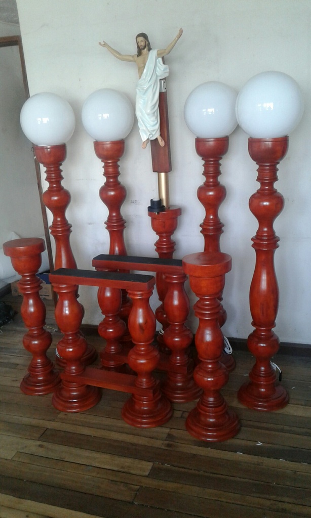 CAPILLA  DE MADERA 7